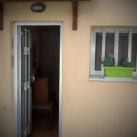 House By The Sea, In The Heart Of Chania!